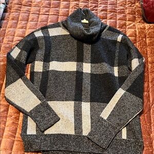 Banana Republic Black and Gray Plaid Sweater